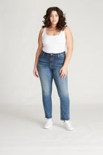 Marley Mid Rise Straight [Plus Size] - Med